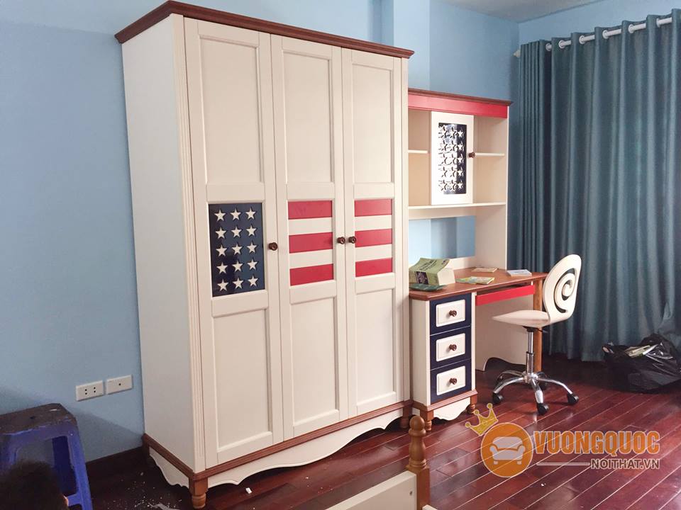 Bàn ghế học sinh bằng gỗ tự nhiên an toàn với sức khỏe